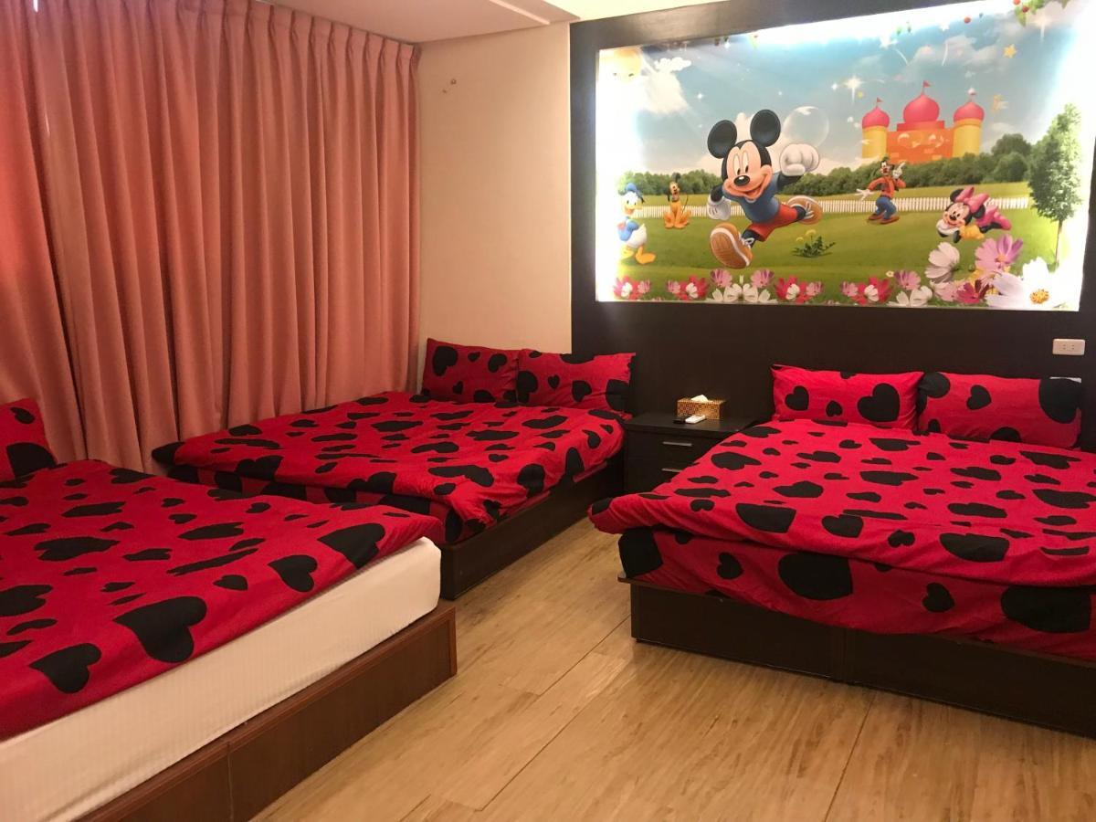 Mickey House-Fuxing Apartamento Taichung Exterior foto