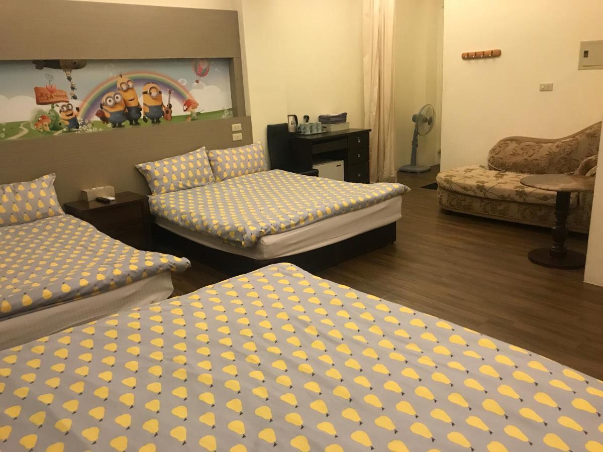 Mickey House-Fuxing Apartamento Taichung Exterior foto